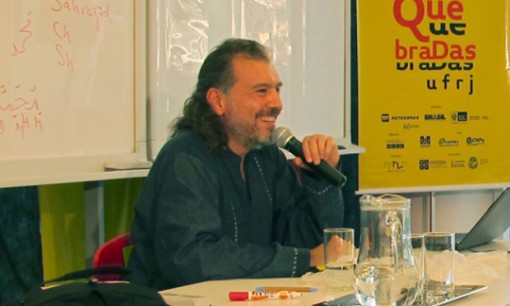 O escritor Alejandro Reyes 